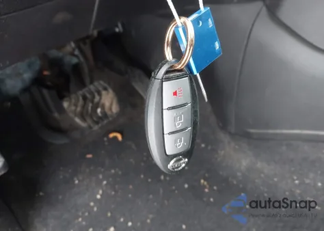 2014 Nissan Rogue Sv z USA, uszkodzony, nr VIN 5N1AT2MV1EC764731